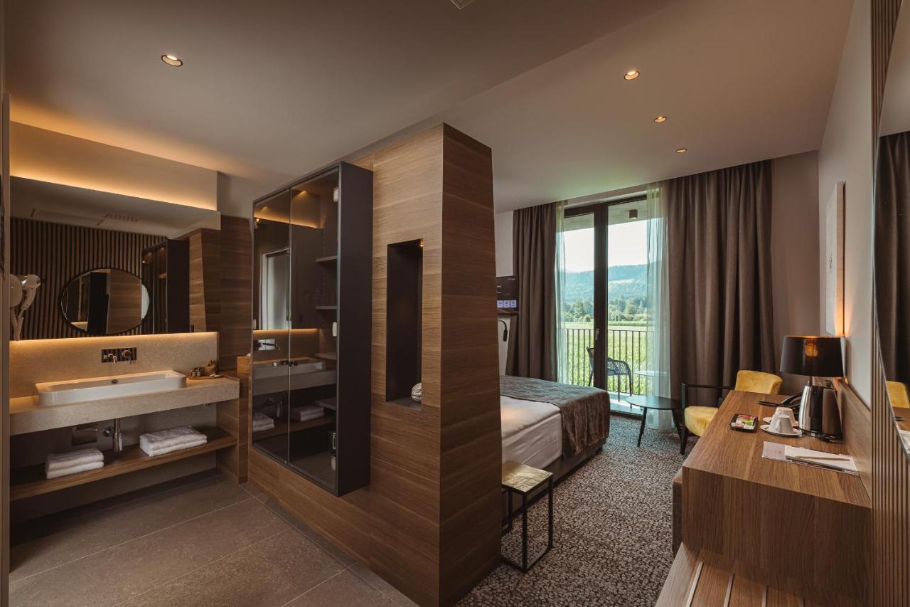 Hotel Grof Vransko エクステリア 写真